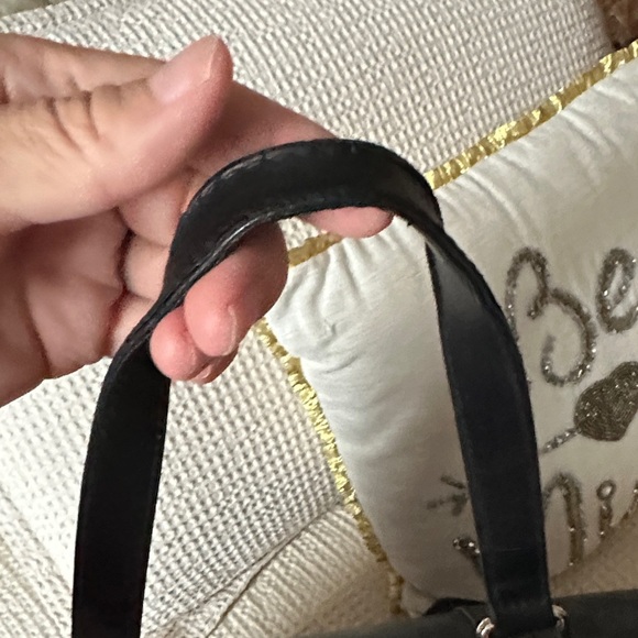 Authentic Louis Vuitton Damier Graphite Tadao 2 Way Tote. - Picture 5 of 16